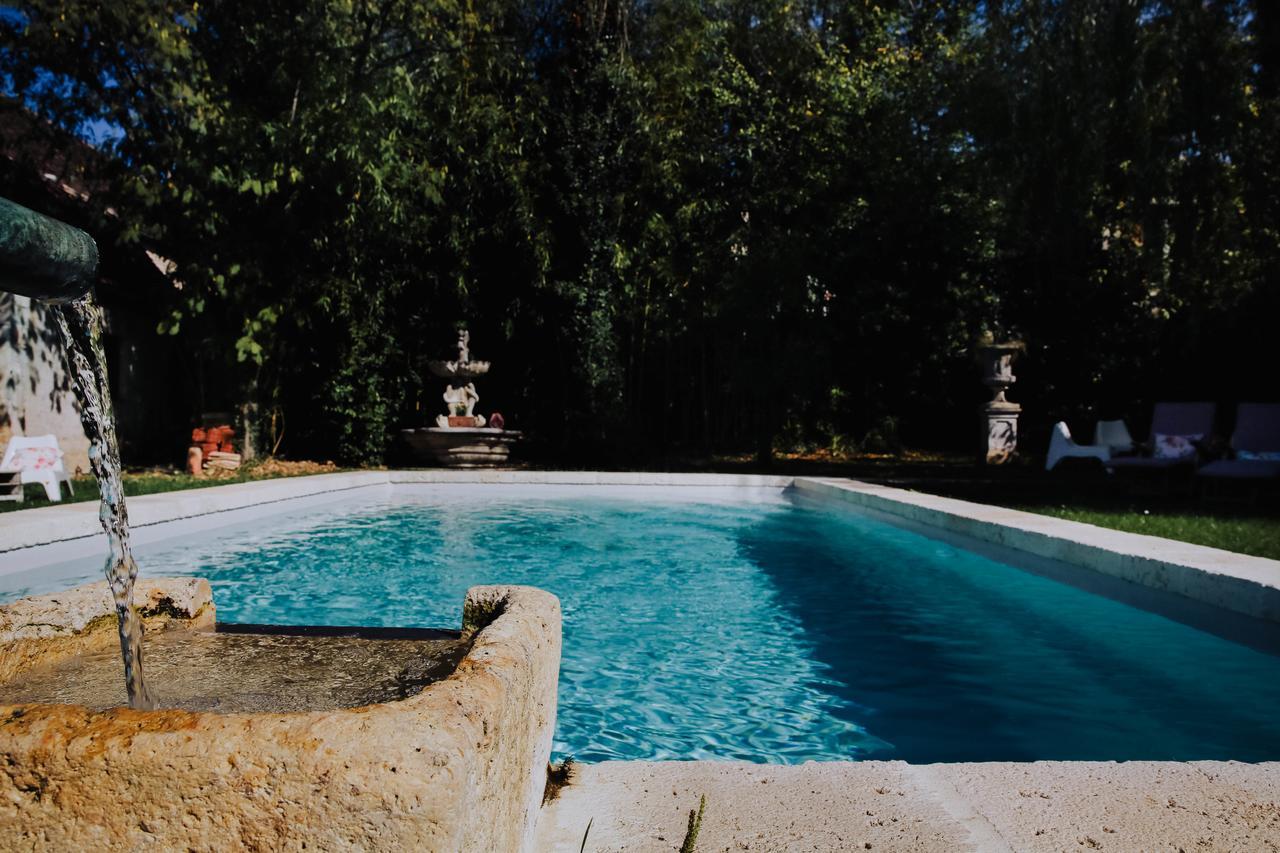 La Maison Bleue Villeréal Exterior foto