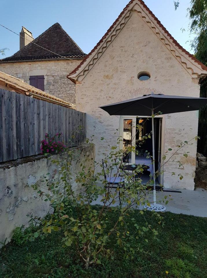La Maison Bleue Villeréal Exterior foto